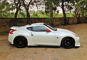 2014 Nissan 370Z with 19x9.5 Zedd CC10 wheels
