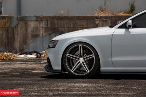 2014 Audi RS 5 with 20x10.5 Vossen VVS-CV5 wheels
