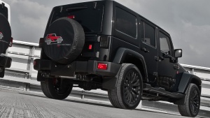 2013 Jeep Wrangler Unlimited with 20x9 Kahn RS Alloy wheels
