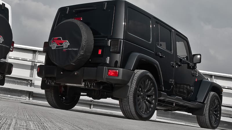 2013 Jeep Wrangler Unlimited with 20x9 Kahn RS Alloy wheels