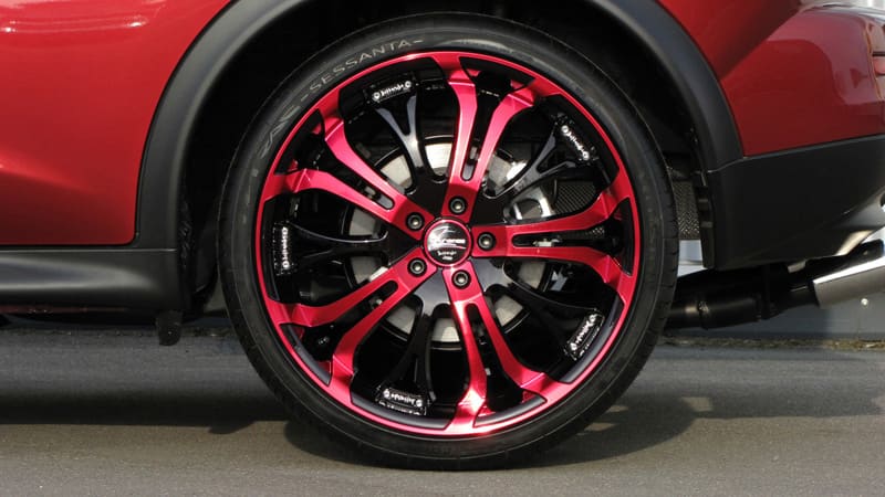 2012 Nissan Juke with 20x9 Barracuda Tzunamee wheels