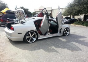 2011 Dodge Charger with 22x9 American Racing Nova wheels
