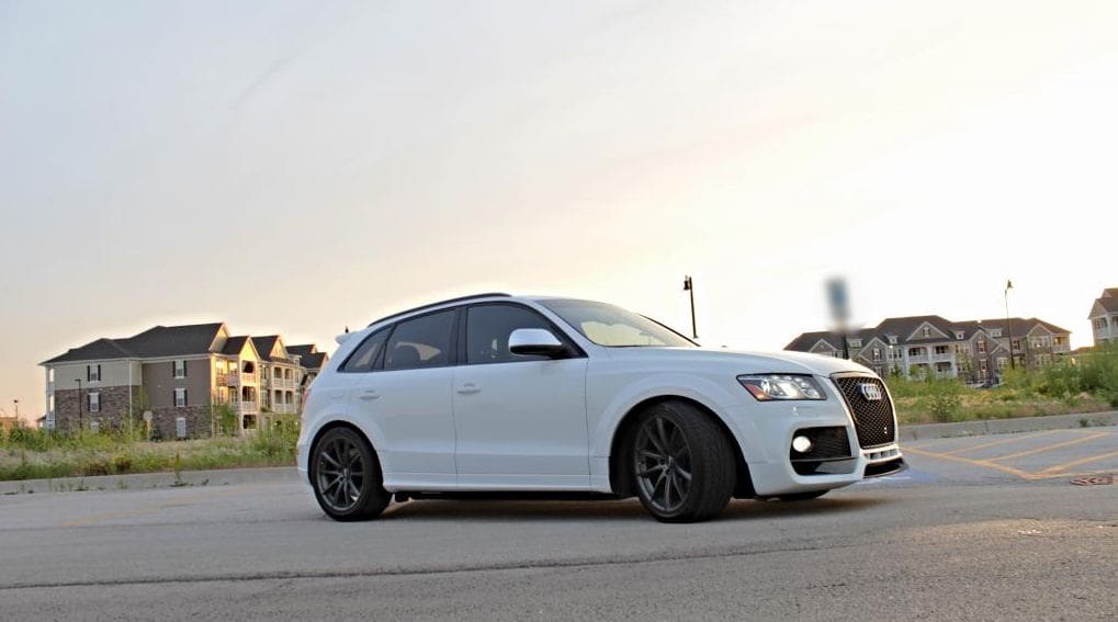 2014 Audi Q5 with 20x9 Ace Alloy wheels