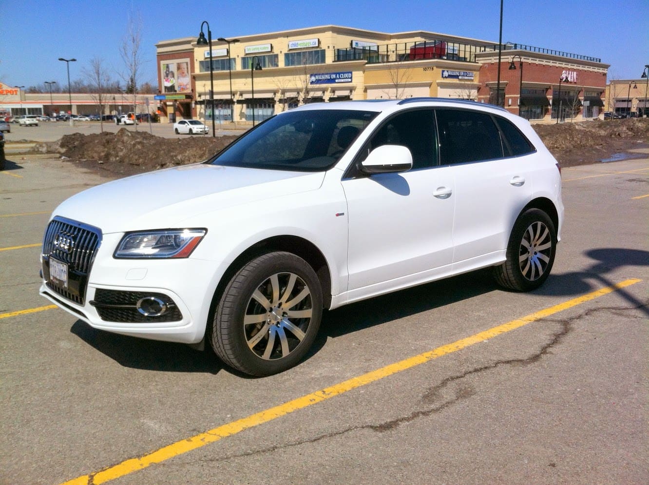 2014 Audi Q5 with 19x8 MMR HR4 wheels
