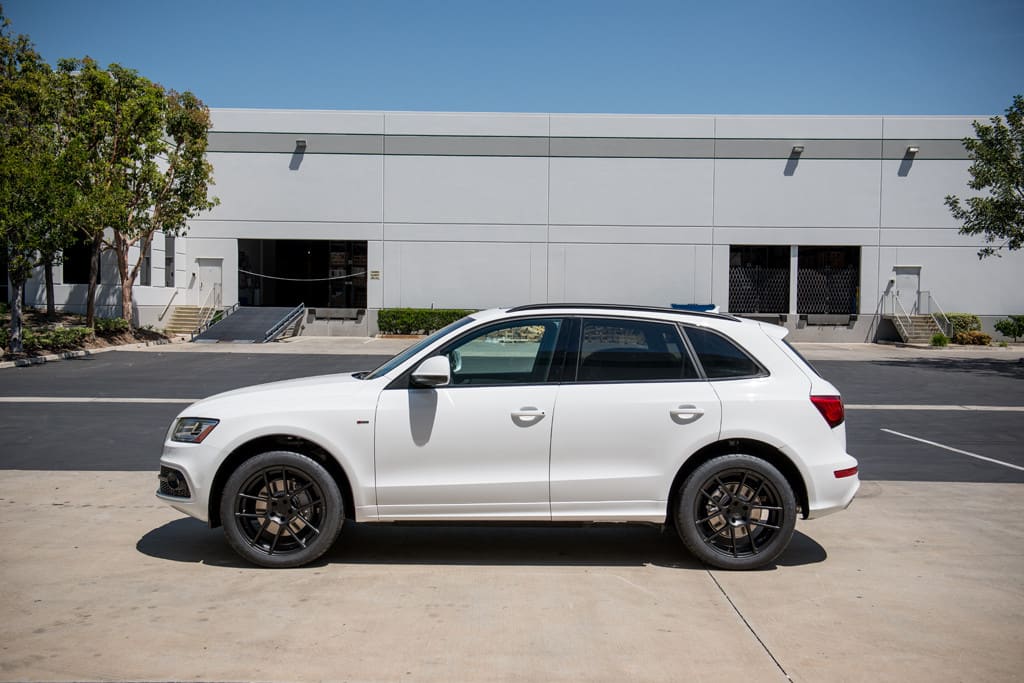 2014 Audi Q5 with 20x8.5 Avant Garde M510 wheels