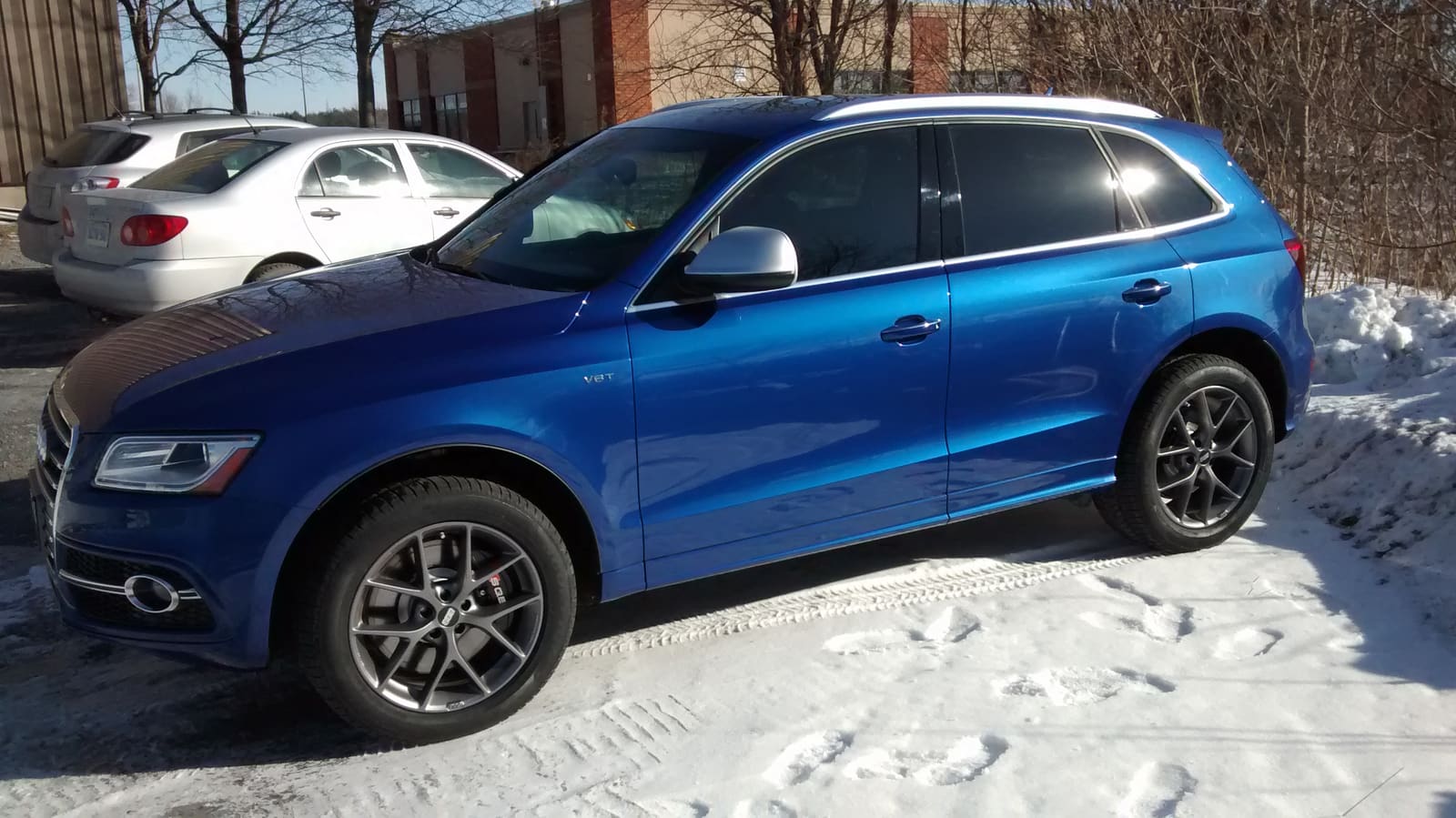 2014 Audi Q5 with 19x8.5 BBS SR wheels