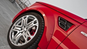 2009 Land Rover Range Rover with 22x9.5 Kahn RS600 wheels