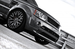 2008 Land Rover Range Rover with 22x9.5 Kahn RS wheels