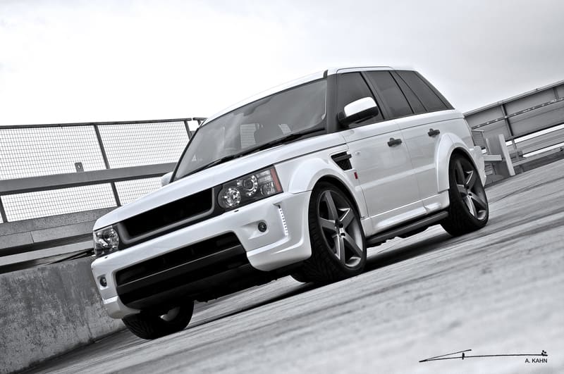 2008 Land Rover Range Rover with 22x9.5 Kahn RS/R wheels
