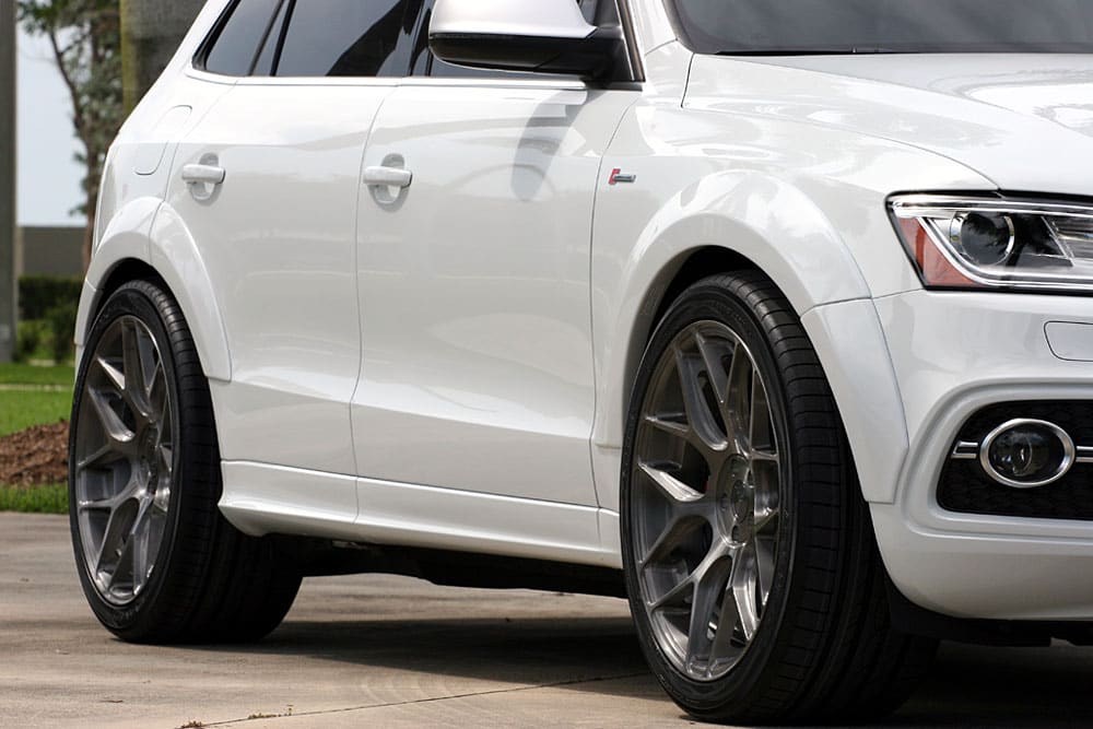 2014 Audi SQ5 with 21x10.5 Avant Garde 590 wheels