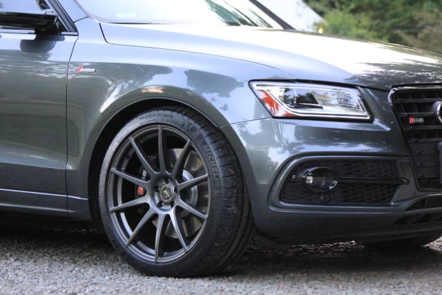 2015 Audi Q5 with 21x10 Forgestar CF-10 wheels