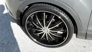 2014 Ford Escape with 22x8.5 wheels
