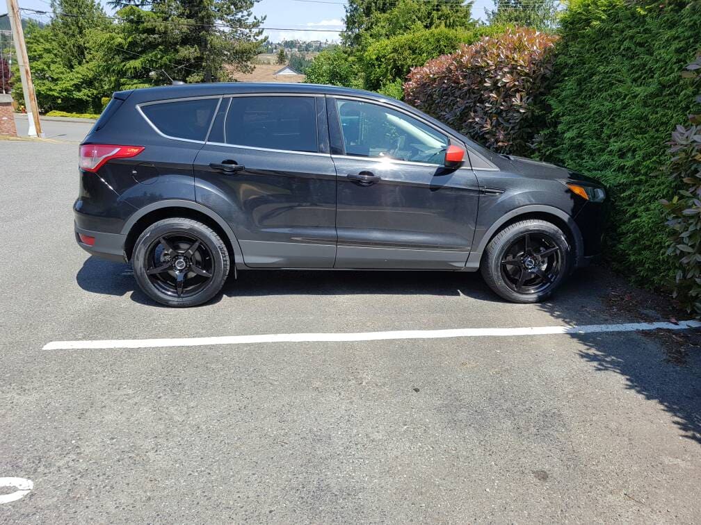 2014 Ford Escape with 18x8 Klasse Motorsport GT4 wheels