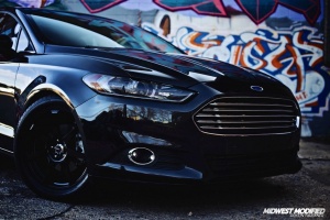 2015 Ford Fusion with Drag DR-33 wheels