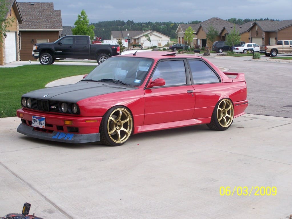 1989 BMW M3 with 18x9 Advan RGII wheels