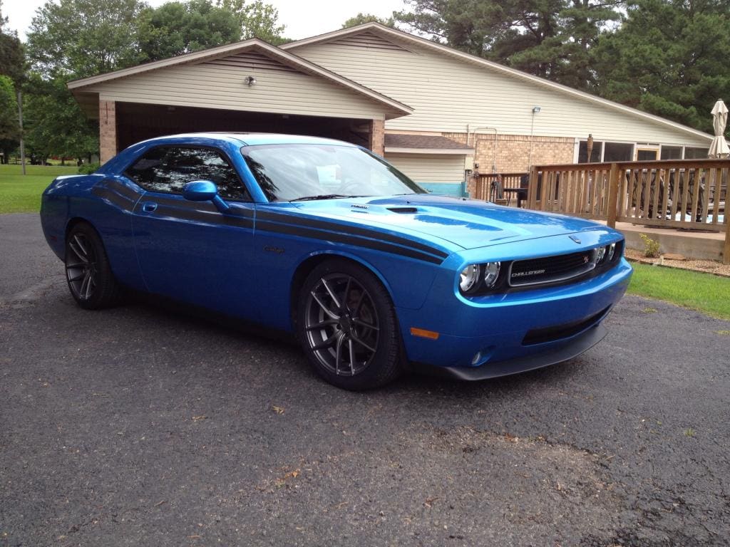 2010 Dodge Challenger with 20x8.5 Niche Targa M129 wheels