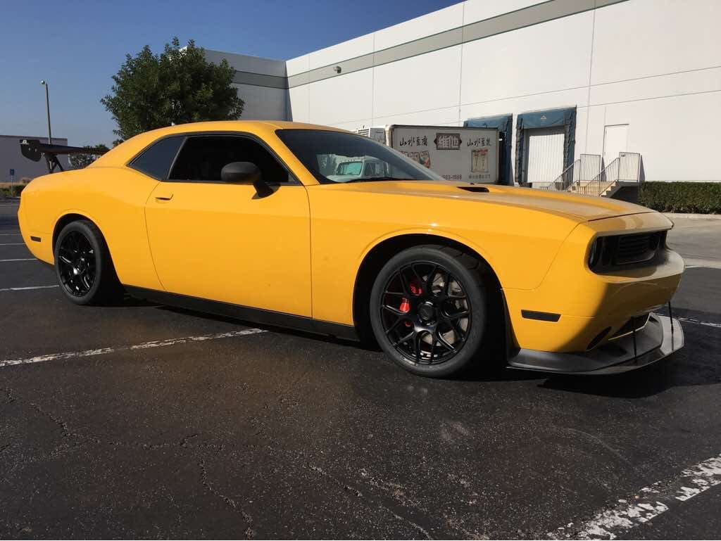 2015 Dodge Challenger with 18x9.5 MRR FS01 wheels