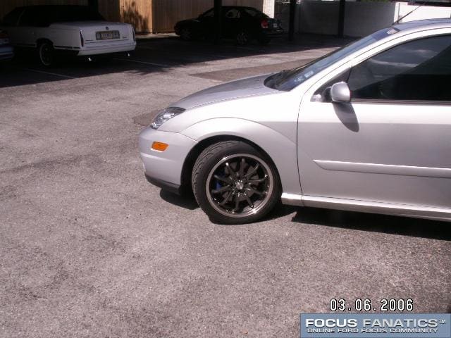 2005 Ford Focus with Kyowa wheels