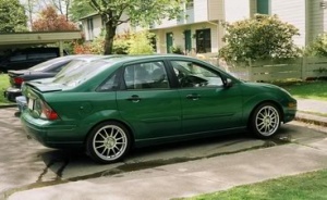 2004 Ford Focus with 17x7 OZ Superleggera wheels