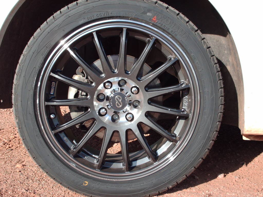 2006 Ford Focus with 16x7 Enkei GF1 wheels