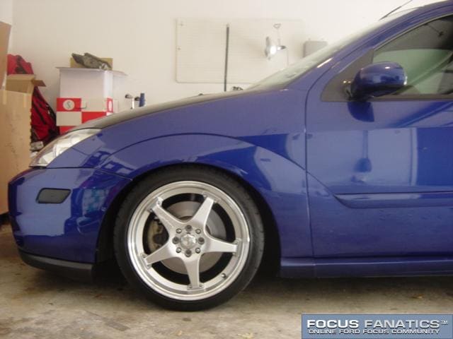 2004 Ford Focus with Force 10 wheels