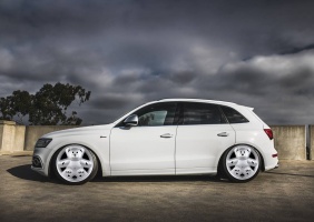2016 Audi Q5 with 22x10.5 Ronal Teddy wheels