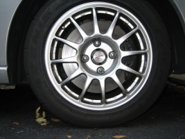 2006 Ford Focus with Team Dynamics PR-1 wheels