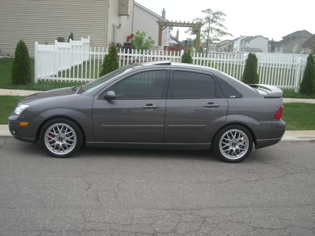 2007 Ford Focus with ASA AR1 wheels