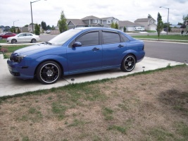 2006 Ford Focus with 17x7.5 Enkei PKR wheels
