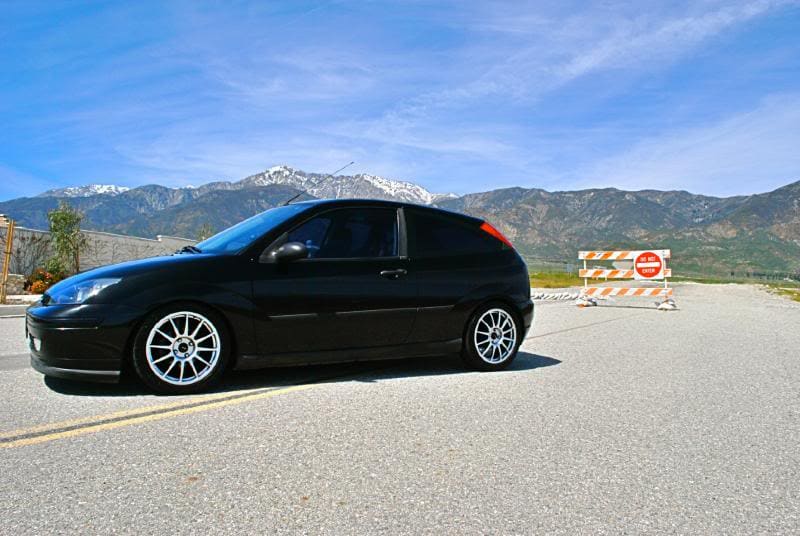 2006 Ford Focus with 17x7 Team Dynamics Pro Race 1 wheels