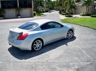 2009 Nissan Altima with Drifz wheels