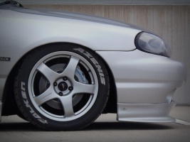 1999 Ford Contour with 17x7 PR3 wheels