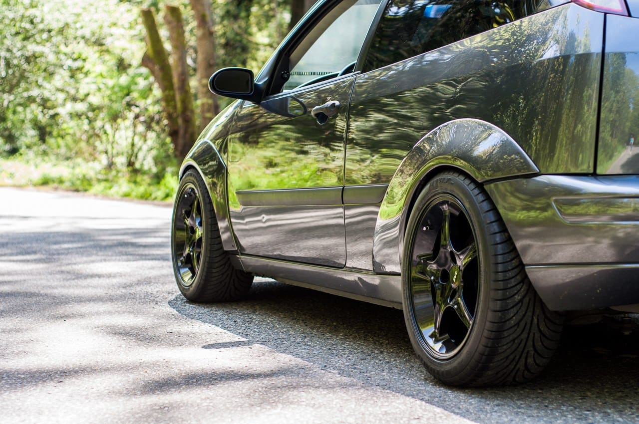 2004 Ford Focus with 17x9 American Muscle Cobra R wheels