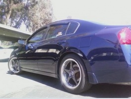 2009 Nissan Altima with 18x8.5 wheels