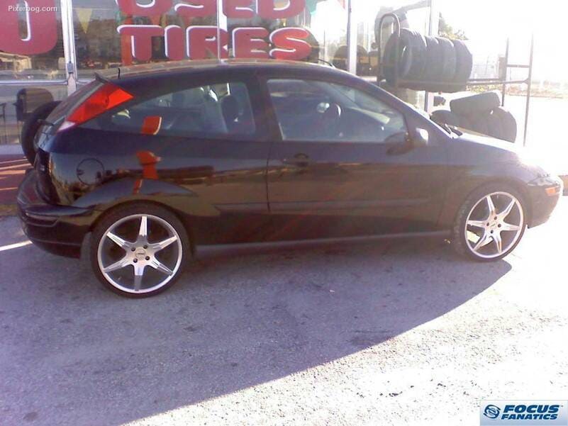 2004 Ford Focus with 19x7 TSW Ribs wheels