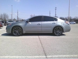 2009 Nissan Altima with American Racing DMP wheels