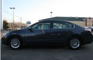 2010 Nissan Altima with Drag Dr-19 wheels