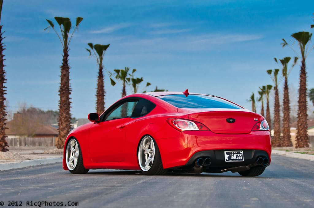 2010 Hyundai Genesis Coupe with 19x9.5 Volk GT-S wheels