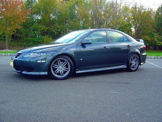 2004 Mazda Mazda6 with 17x7 Kazera KZ-V wheels