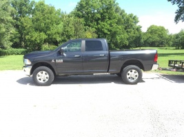 2011 Dodge Ram 2500 with OEM Dodge wheels