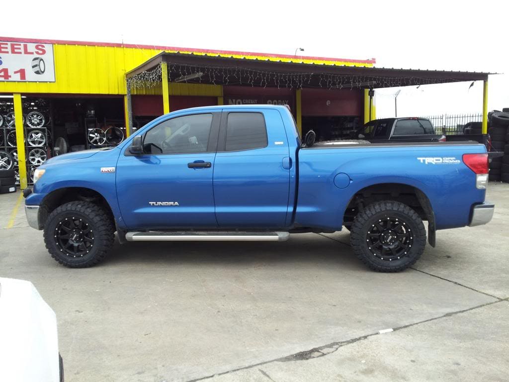 2010 Toyota Tundra with 18x9 Gear Overdrive wheels