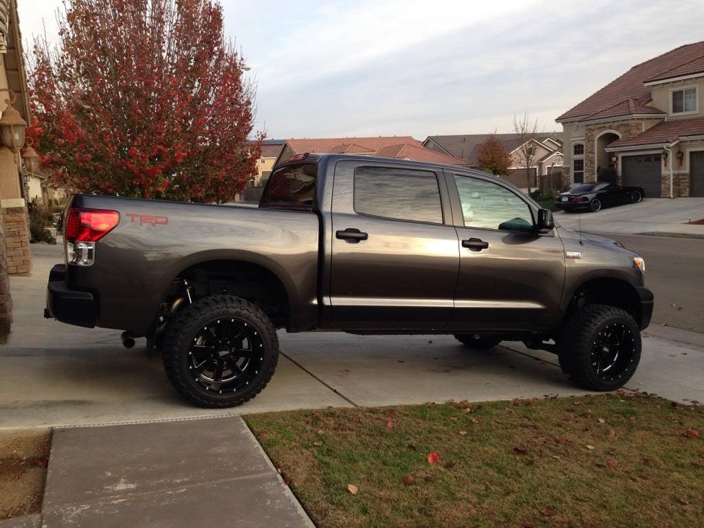 2013 Toyota Tundra with 20x12 Moto Metal 962 wheels