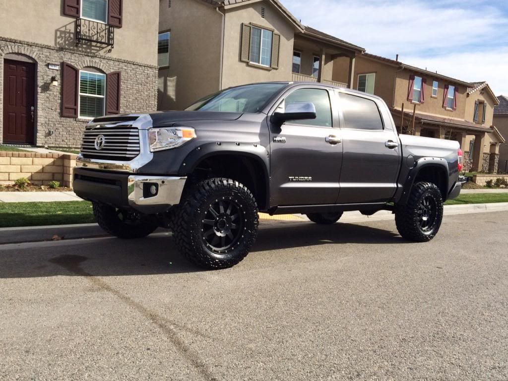 2014 Toyota Tundra with 20x9 Method Standard wheels