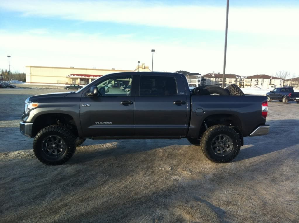 2013 Toyota Tundra with ATX Ledge wheels