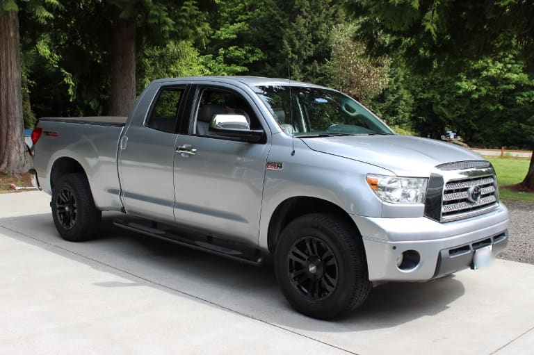 2013 Toyota Tundra with 18x9 MB TKO wheels