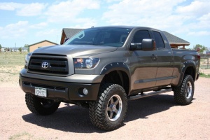 2014 Toyota Tundra with Level 8 wheels