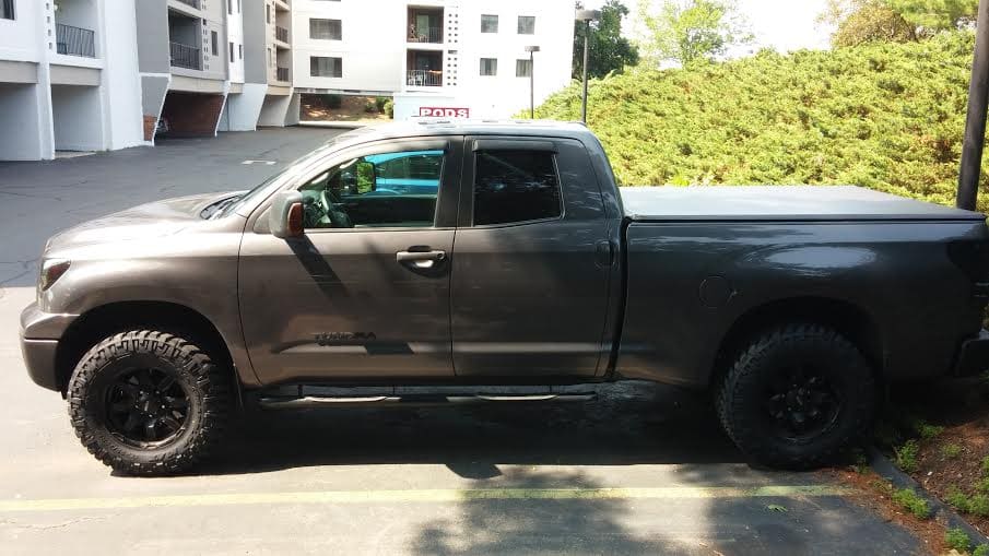 2011 Toyota Tundra with Ultra Phantom wheels