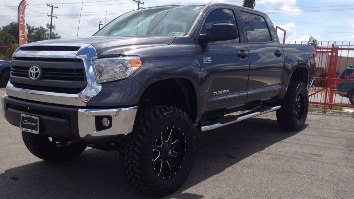 2014 Toyota Tundra with 20x9 Fuel Mavericks wheels