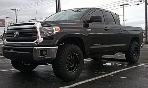2014 Toyota Tundra with Method Race wheels