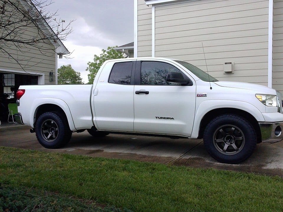 2007 Toyota Tundra with 18x9 FN BFD wheels